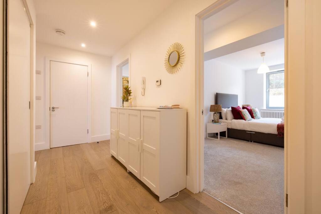 Wild Roses Serviced Apartments - Borough ลอนดอน ภายนอก รูปภาพ
