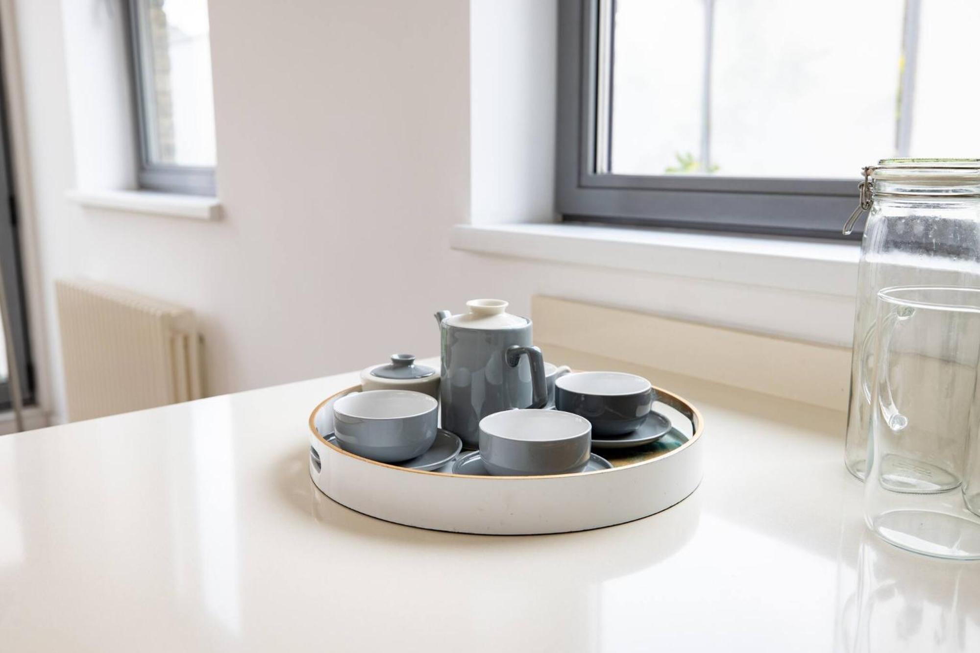 Wild Roses Serviced Apartments - Borough ลอนดอน ภายนอก รูปภาพ
