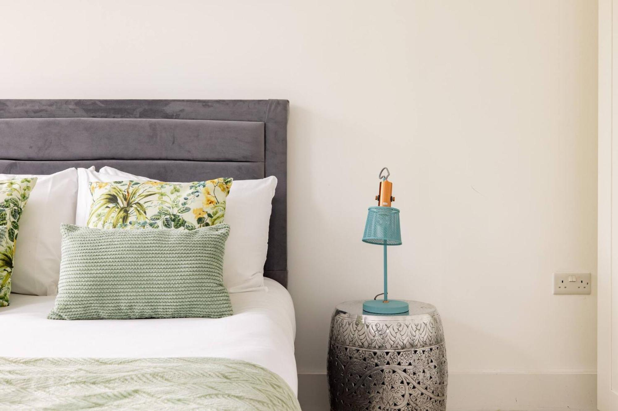 Wild Roses Serviced Apartments - Borough ลอนดอน ภายนอก รูปภาพ