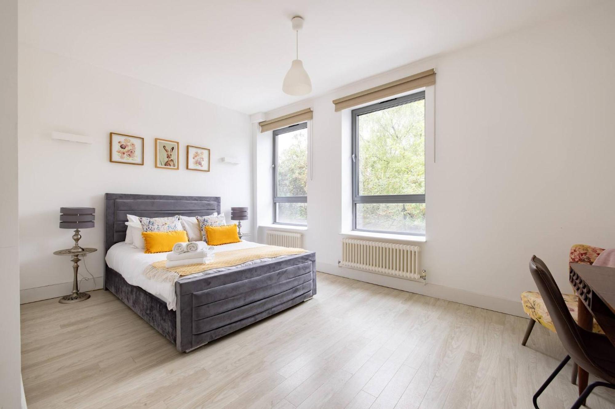 Wild Roses Serviced Apartments - Borough ลอนดอน ภายนอก รูปภาพ
