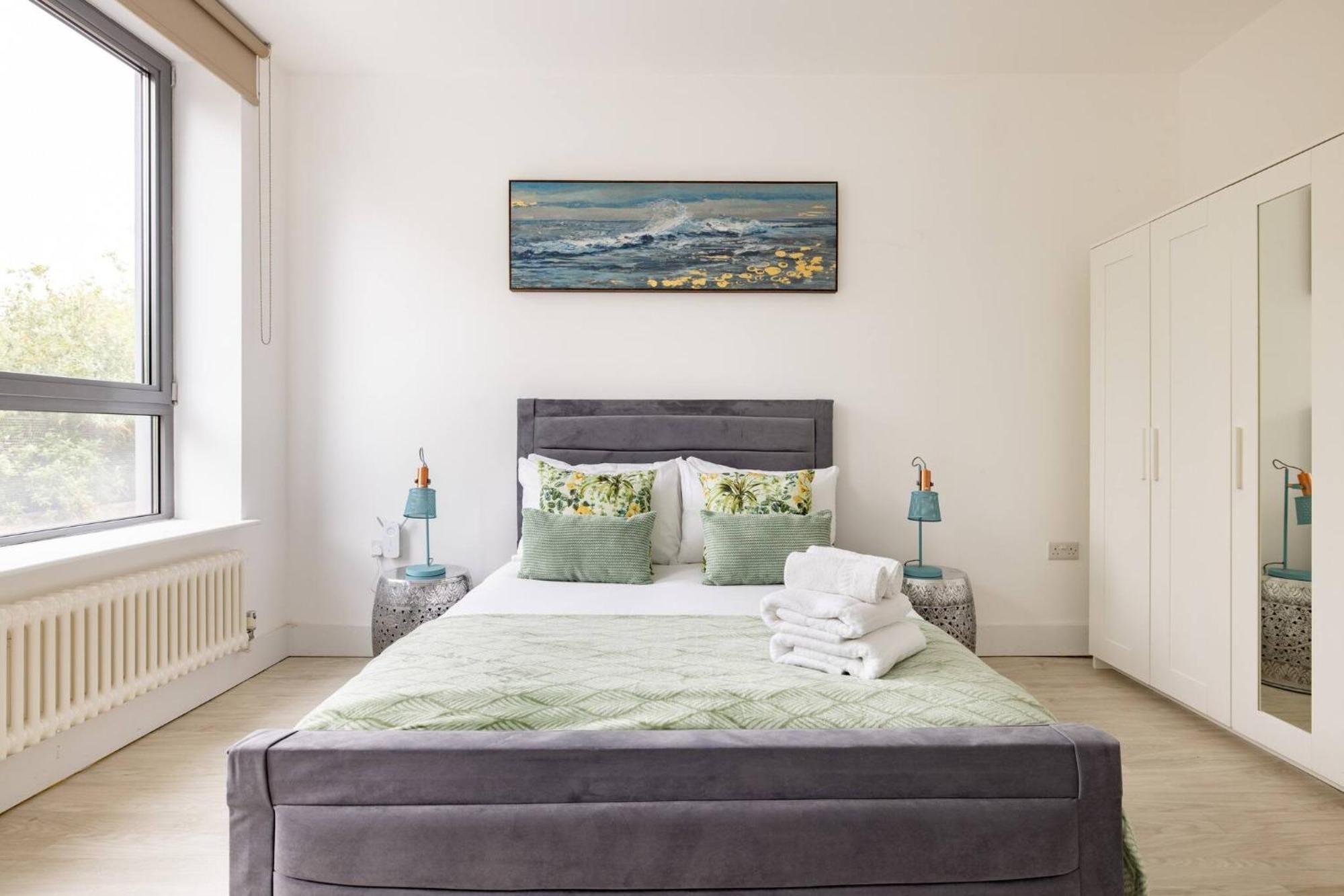 Wild Roses Serviced Apartments - Borough ลอนดอน ภายนอก รูปภาพ